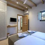 Anamnezia Luxury (adults Only) *